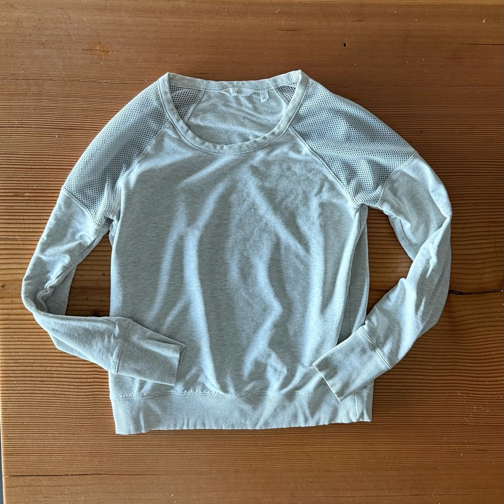 Athleta Gray Crewneck Sweatshirt